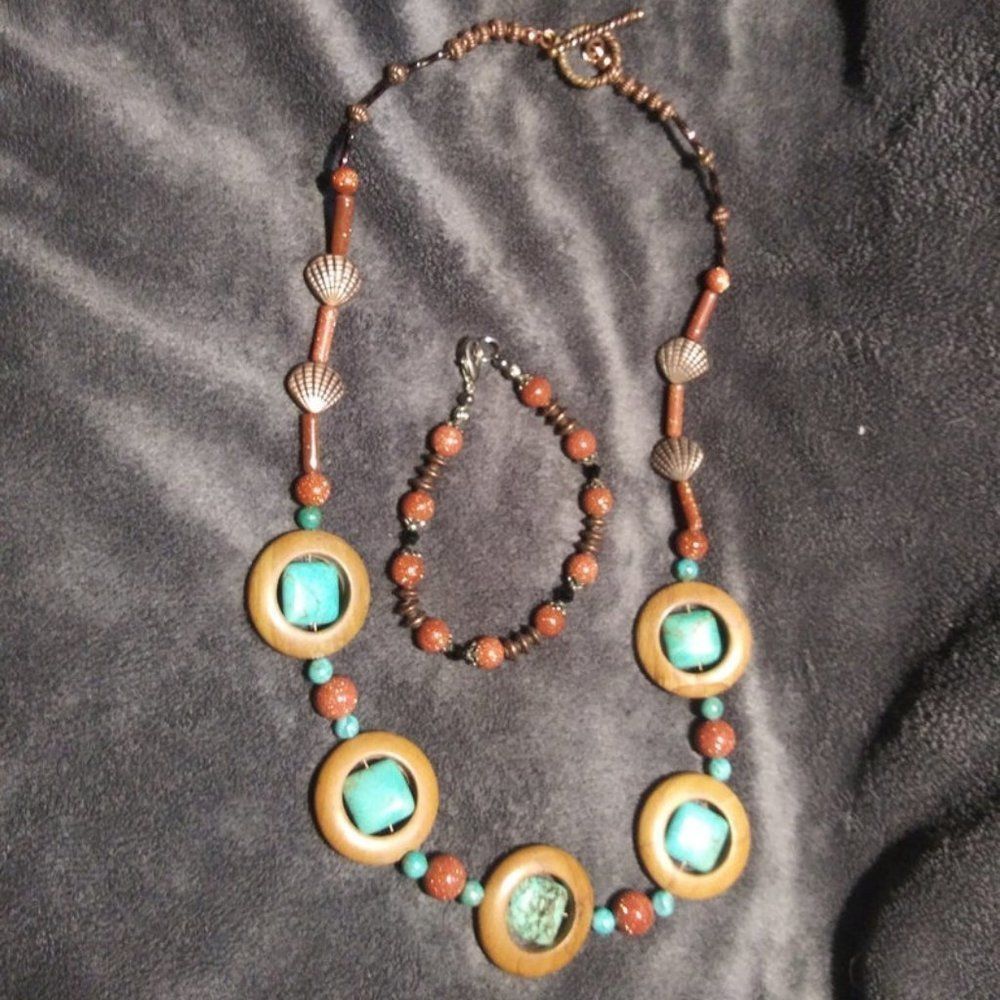 Genuine Turquoise Unique Necklace and Bracelet Set